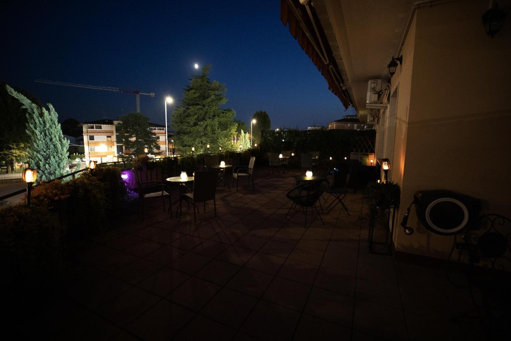 Bru Rooms Пескьера-дель-Гарда Экстерьер фото