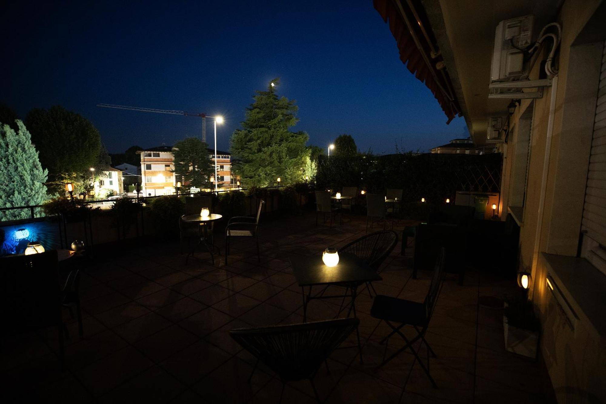 Bru Rooms Пескьера-дель-Гарда Экстерьер фото